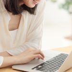 パソコンと女性