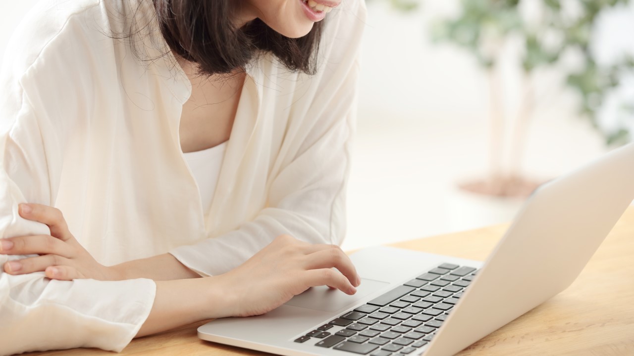 パソコンと女性