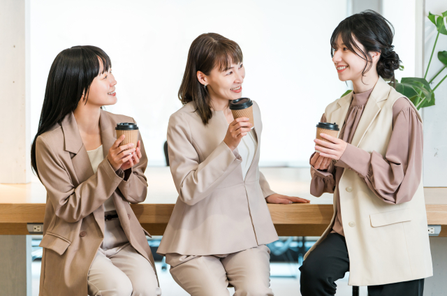 女性